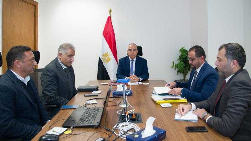وزير الري يُوجه بدراسة استحداث إدارتين للصيانة والمتابعة للمنشآت المائية والمُعدات والمحطات
