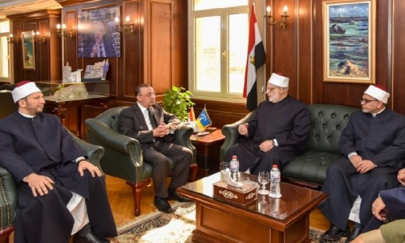 محافظ الإسكندرية يستقبل وفد الأزهر المعني بتنفيذ منتدى ”أنت أقوى من المخدرات”