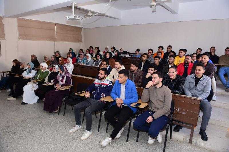 انتظام الدراسة بكليات جامعة سوهاج من اليوم الأول للفصل الدراسي الثاني.. صور