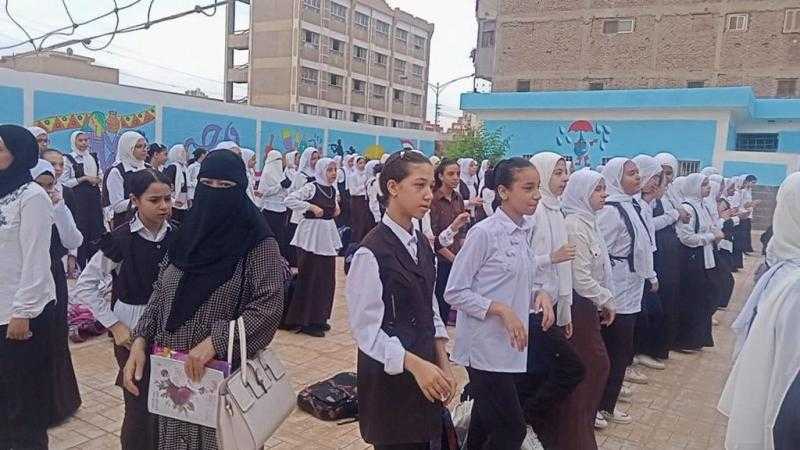 وزير التعليم يتابع انتظام الدراسة في الترم الثاني من القليوبية