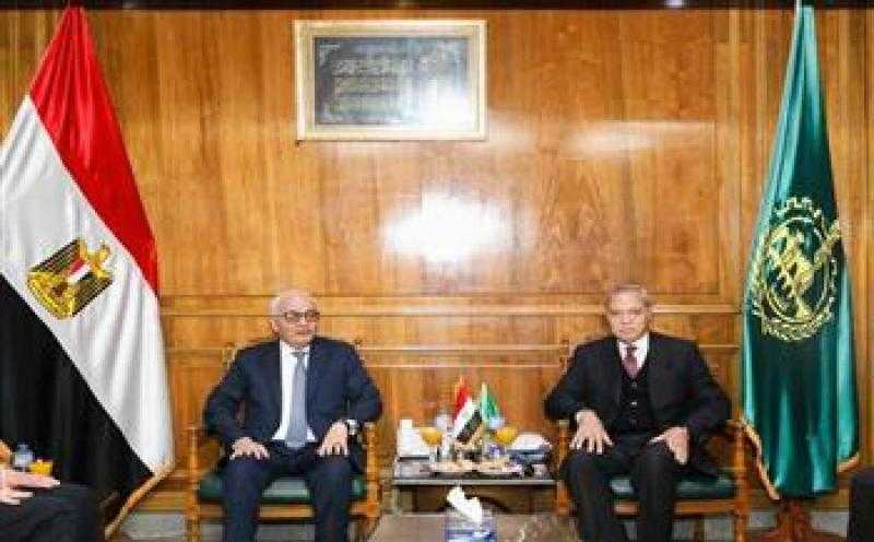 وزير التعليم يلتقي محافظ القليوبية في إطار متابعة انتظام الفصل الدراسي الثاني