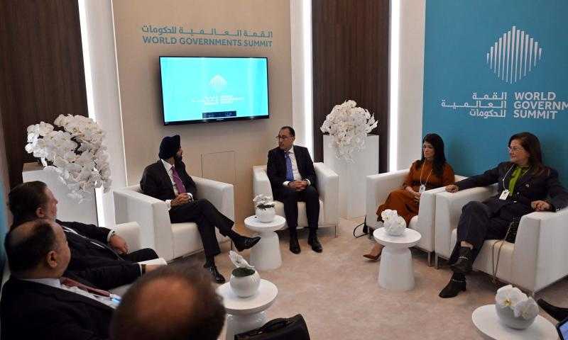 رئيس الوزراء يلتقي رئيس البنك الدولي على هامش مشاركته في «القمة العالمية للحكومات» بدبي| صور