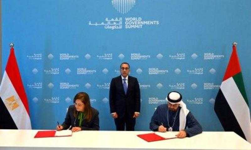 مدبولي يشهد التوقيع على ملحق تمديد مذكرة تفاهم في مجال تطوير العمل الحكومي بين مصر والإمارات