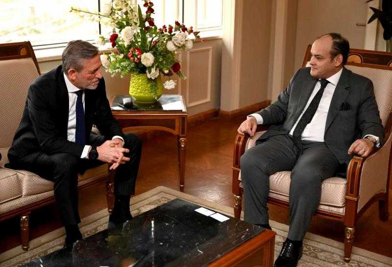 وزير التجارة يبحث إنشاء منطقة صناعية تركية في مصر