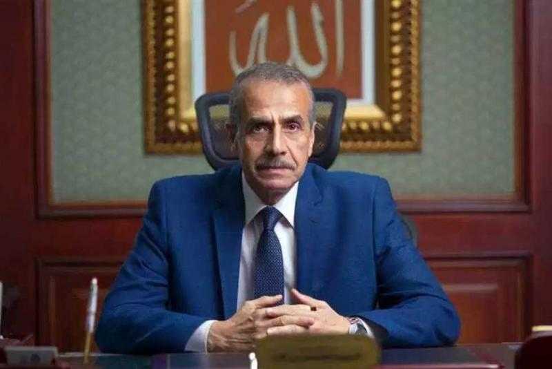 قرار جمهوري بالتجديد للواء خيرت بركات رئيسًا لجهاز الإحصاء لمدة عام