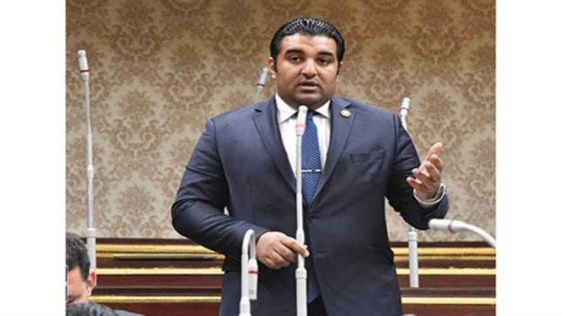 النائب محمود عصام يطالب بتوسع معارض أهلا رمضان بالقرى