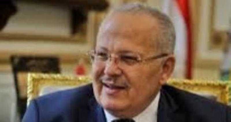رئيس جامعة القاهرة يوجه بمكافأة تميز للمعيدين والمدرسين المساعدين والعاملين