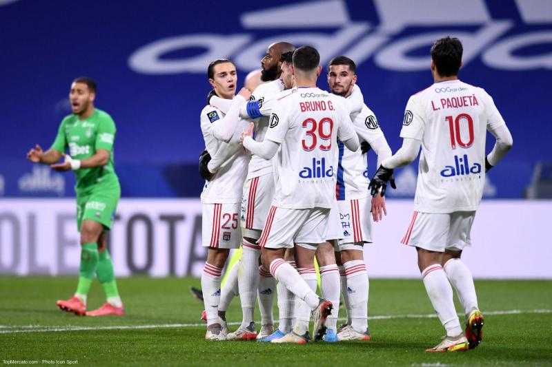 ليون يفوز على نيس في الدوري الفرنسي