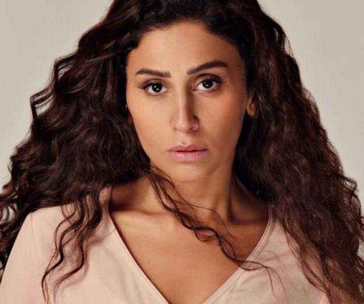 دينا الشربيني:لديّ خوف مزمن من المستقبل