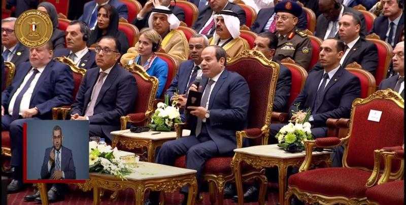 الرئيس السيسي: إيرادات قناة السويس تراجعت بنسبة تتراوح بين 40 و50%