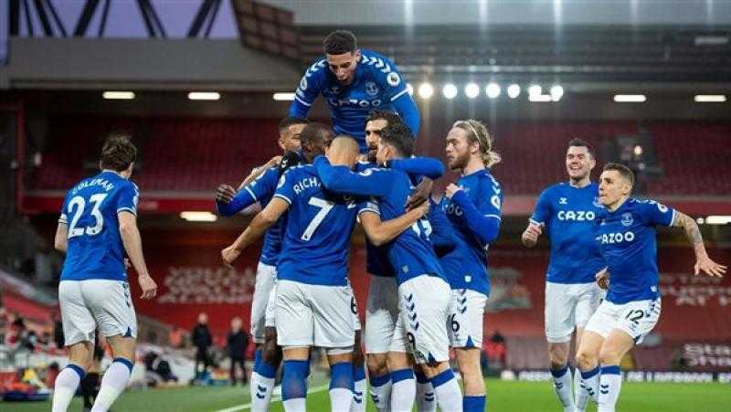 إيفرتون يفرض التعادل على كريستال بالاس بعد ساعات من رحيل هودسون