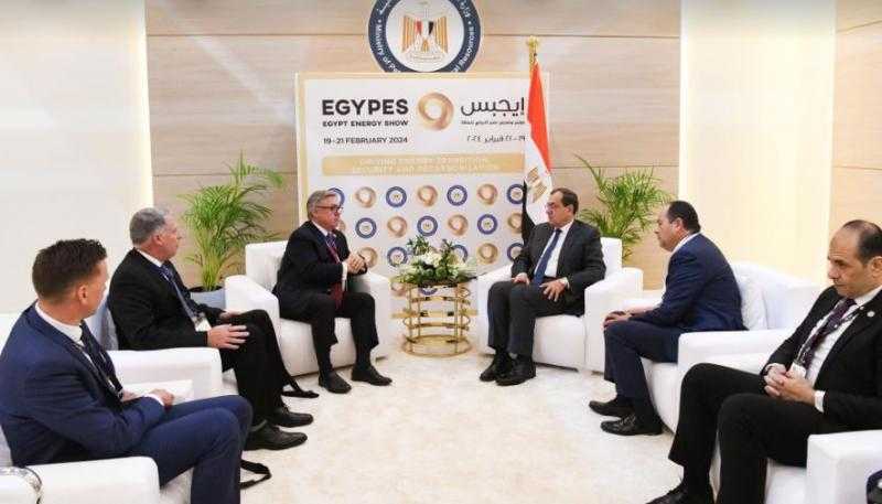 وزير البترول يستعرض خطط شيفرون العالمية فى مجال إنتاج الغاز