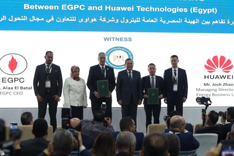 هيئة البترول توقع مذكرة تفاهم مع هواوي لتوفير أحدث التقنيات ودعم التحول الرقمي