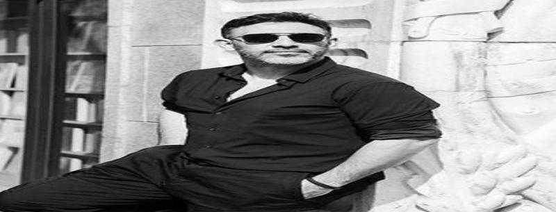 عمرو مصطفى يطرح أحدث أغانيه بعنوان «سايبك»