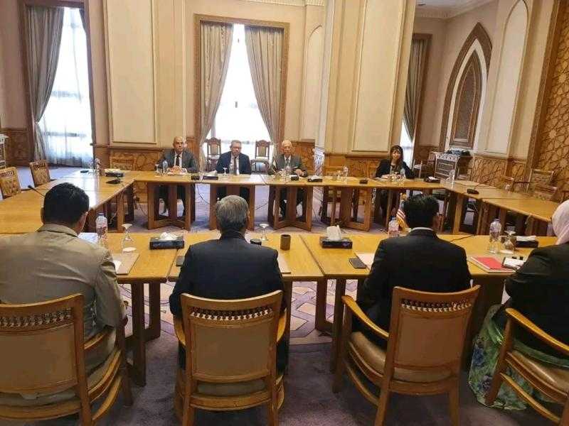 وزير الخارجية الماليزي يؤكد محورية دور مصر لوقف الحرب في غزة والدفع نحو تحقيق السلم والأمن بالمنطقة