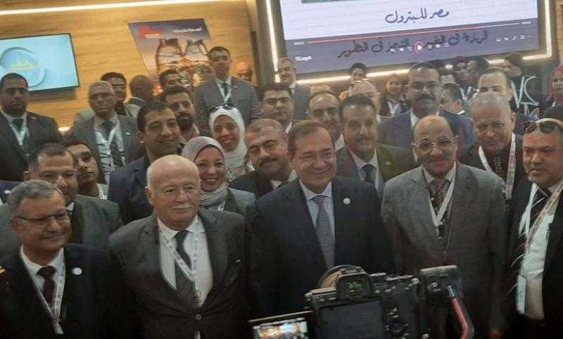 إشادة وإعجاب.. جناح «مصر للبترول» بمعرض ايجبس 2024 يخطف أنظار وزير البترول