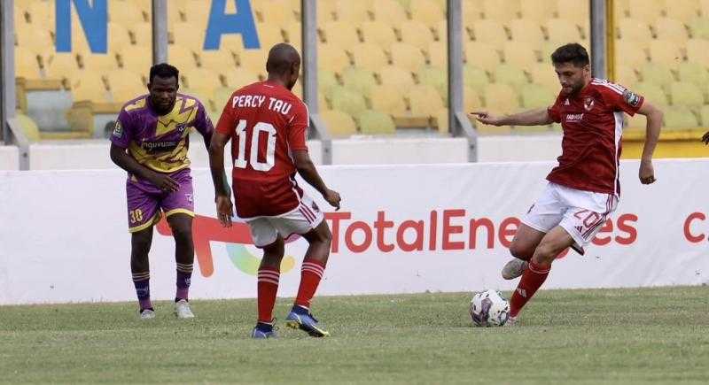 طبيب الأهلي يكشف تشخيص إصابة ياسر إبراهيم ونيدفيد
