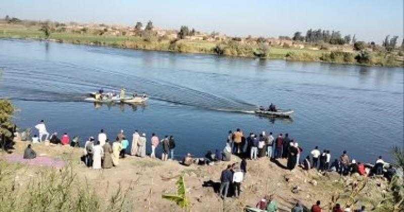 وزير العمل: صرف 200 ألف جنيه لأسر المتوفين و20 ألفا للمصابين في حادث غرق معدية منشأة القناطر