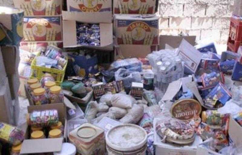 ضبط كمية من عبوات المواد الغذائية منتهية الصلاحية بكفر الشيخ
