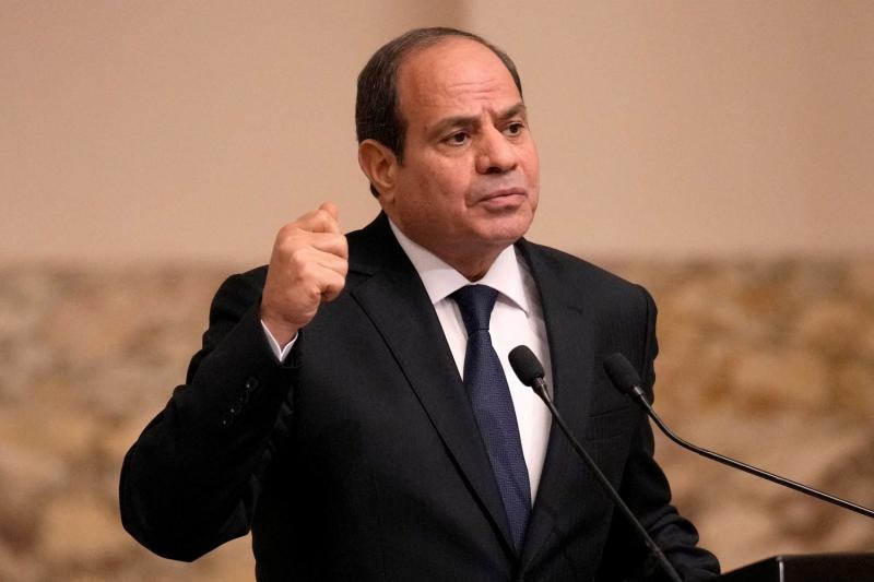 الرئيس السيسي يثمن جهود المؤسسات الوطنية المصرية لمواجهة التحديات الناجمة عن الأزمات العالمية والإقليمية