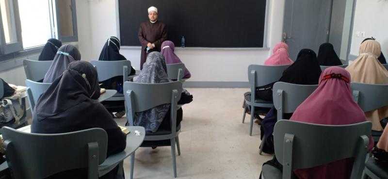 الأزهر يحتفل بتخرج الدفعة الأولى من طلاب مدرسة الإمام الطيب لحفظ القرآن الكريم وتجويده..اليوم