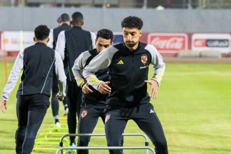 غياب وسام أبو علي ونيدفيد عن مران الأهلي استعدادا للزمالك في نهائي الكأس