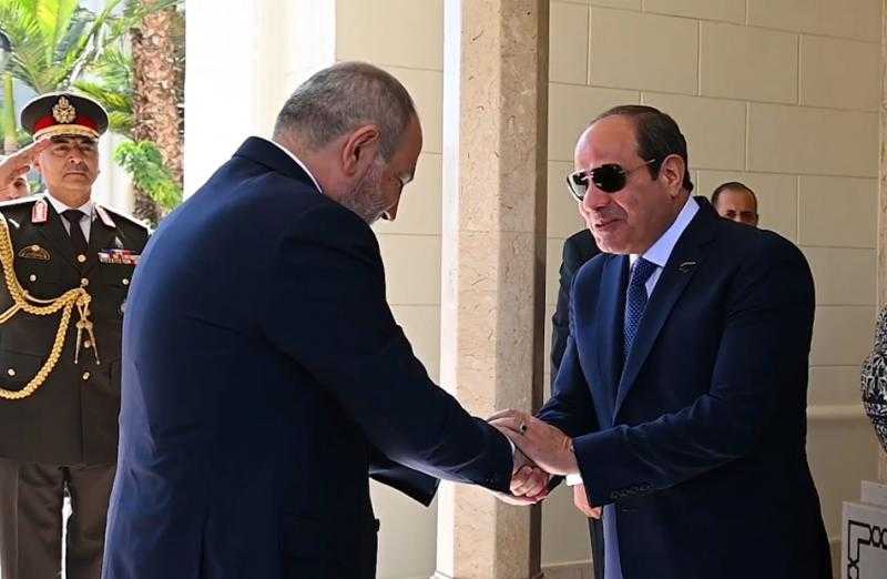 الرئيس السيسي يستقبل رئيس وزراء أرمينيا بقصر الاتحادية