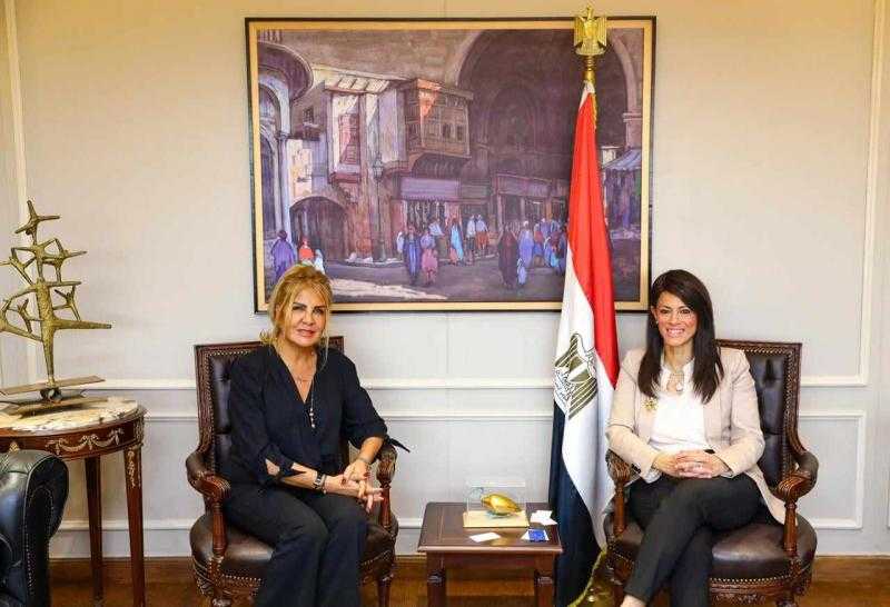 المشاط تلتقي رئيسة الكونفدرالية العامة للمؤسسات الجزائرية لمناقشة فرص التعاون المشترك