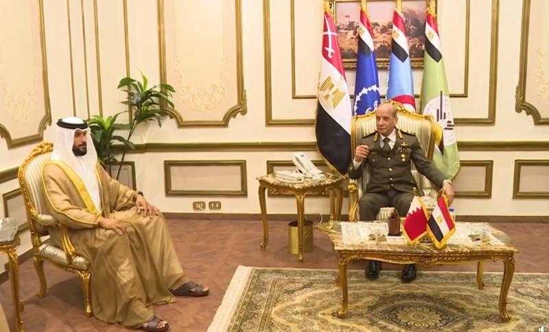 وزير الدفاع يلتقي مستشار الأمن الوطني قائد الحرس الملكي أمين عام مجلس الدفاع الأعلى بالبحرين