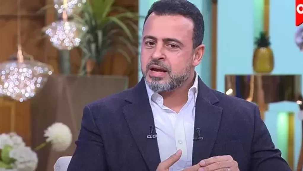 مصطفى حسني يوجه نصيحة لمتسابق في دولة التلاوة.. ماذا قال؟