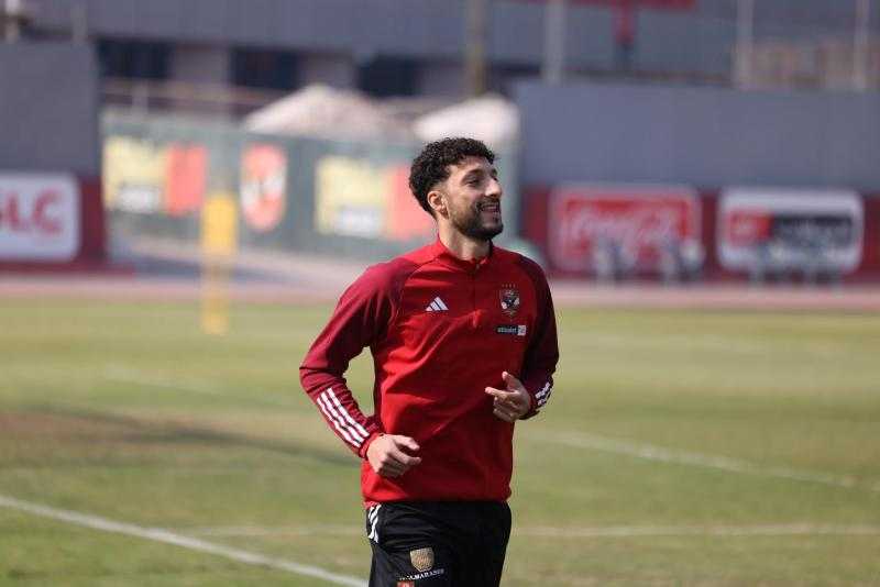 وسام أبو علي خارج حسابات الأهلي أمام البنك