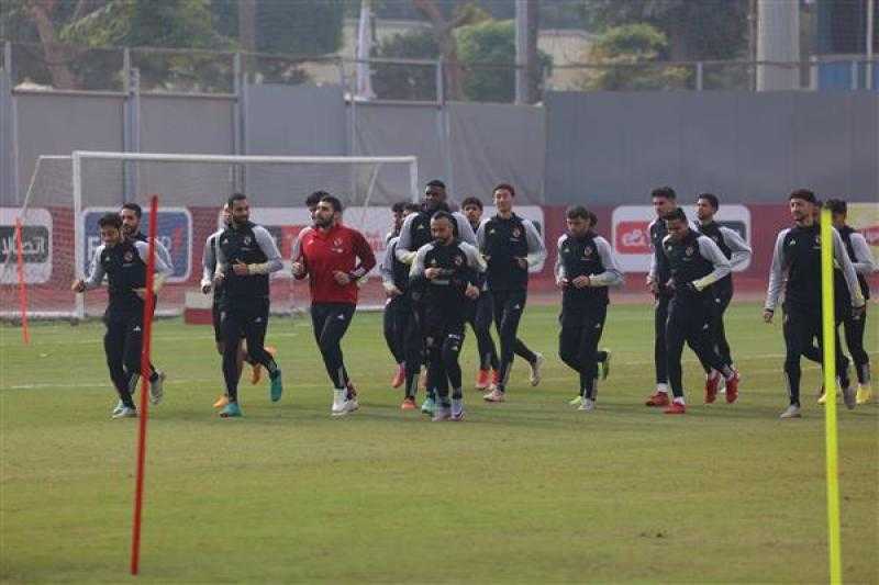 الأهلي يستأنف تدريباته غدًا استعدادًا لمواجهة البنك في الدوري الممتاز