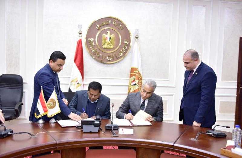 وزير العمل يُعلن عن دورات تدريب مهني بالمجان للشباب في معهد الساليزيان الإيطالي ”فرع الإسكندرية”| صور