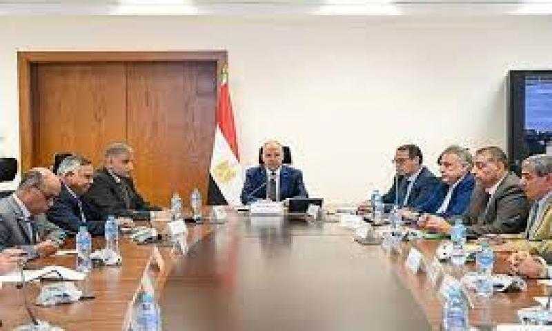 ”الري” تدرس مقترحًا لتنفيذ مركبة برمائية