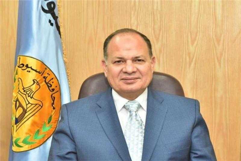 محافظ أسيوط: رفع درجة الاستعداد القصوى لتعرض المحافظة لنشاط رياح واحتمالية سقوط أمطار