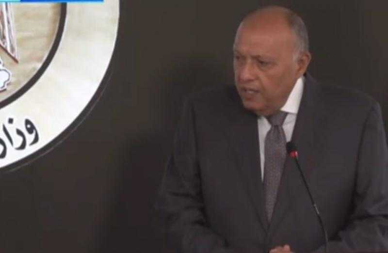 شكري: مصر تشارك في المفاوضات الجارية بقطر للتوصل لوقف إطلاق النار بغزة