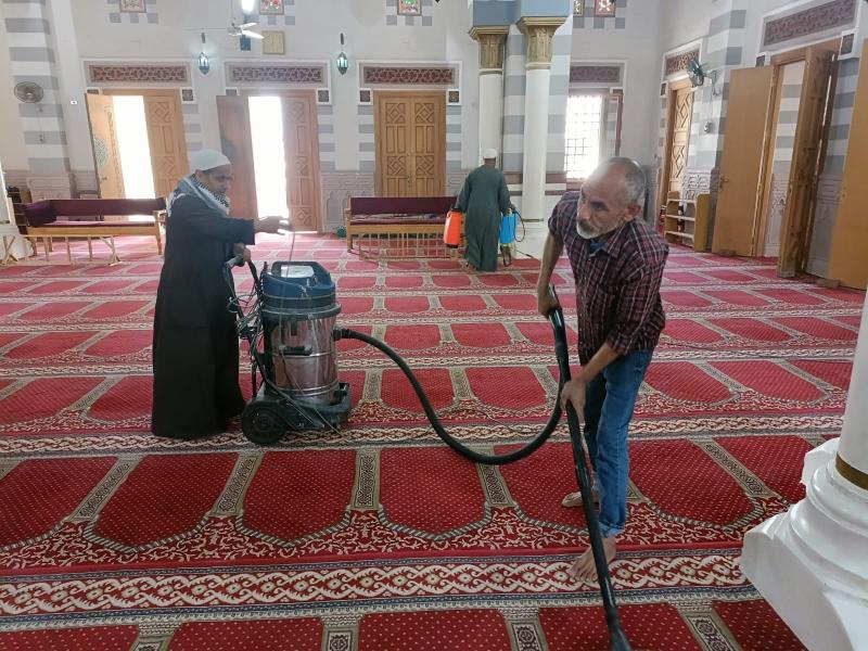 انطلاق حملة النظافة بالمساجد خلال شهر رمضان.. صور