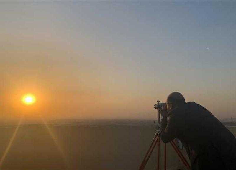”البحوث الفلكية” يعلن موعد أول أيام عيد الفطر