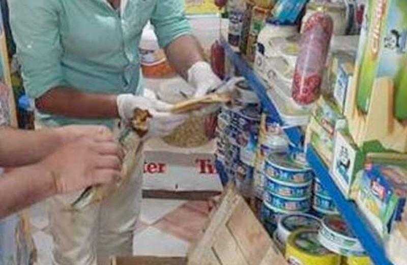 تموين البحيرة: تحرير 6 محاضر متنوعة لأصحاب محلات في كفر الدوار