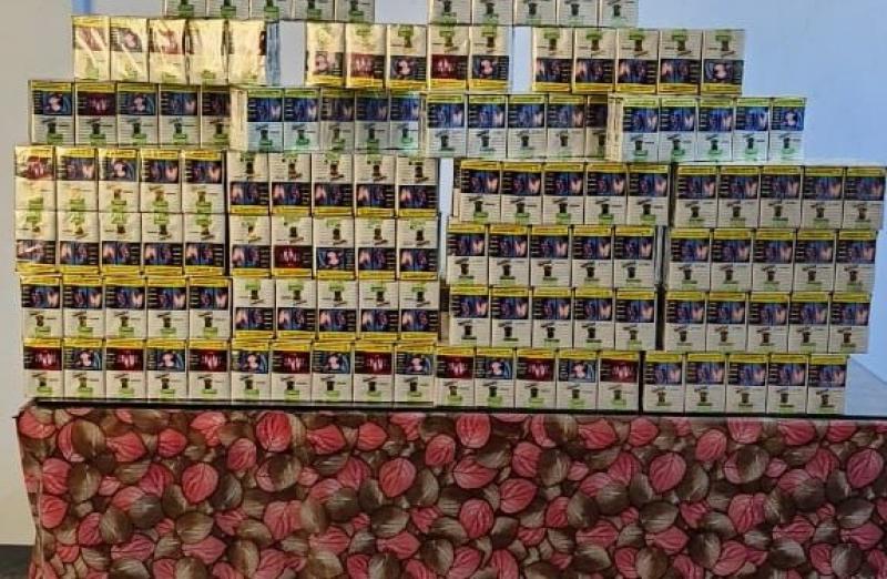 ضبط 500 علبة سجائر بدون فواتير خلال حملة تموينية بالفيوم