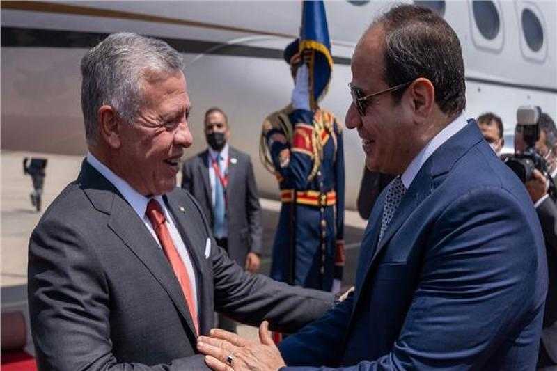 الرئيس السيسي يصل إلى العاصمة الأردنية عمان