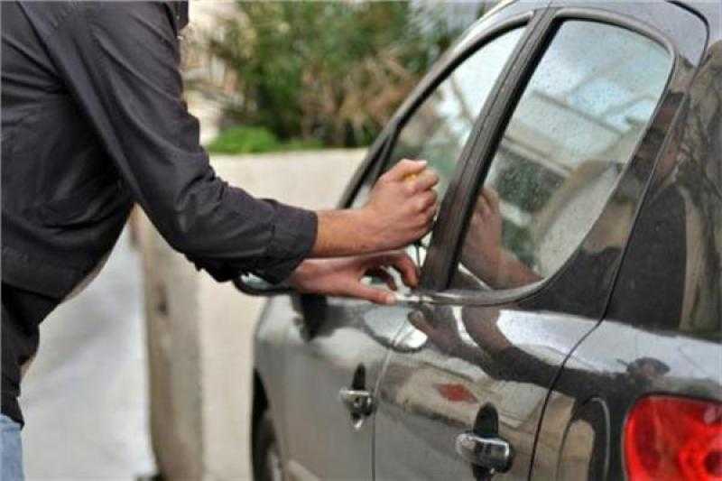 القبض على تشكيل عصابي وراء سرقة سيارة مواطن بالإكراه وإصابته بالشرقية