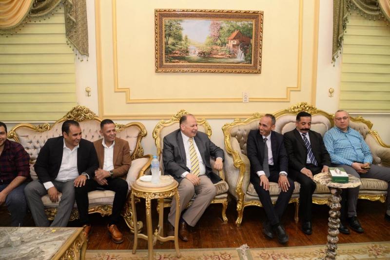 محافظ أسيوط يشهد حفل الإفطار الجماعي لحزب المصريين الأحرار بمناسبة الاحتفال بيوم اليتيم