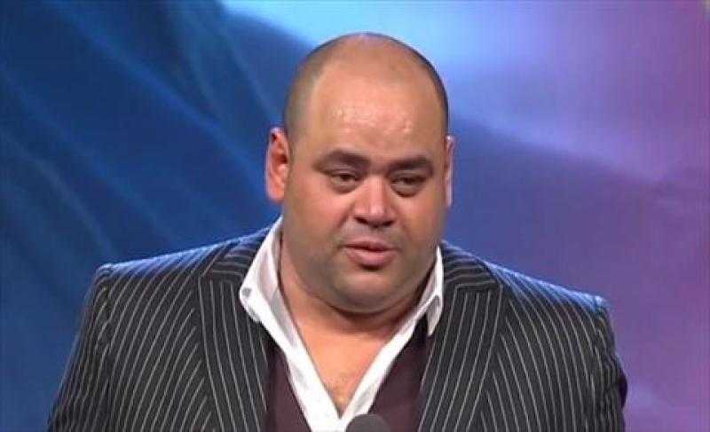 محمد ممدوح يكشف عن تجاربه المهنية قبل التمثيل: اشتغلت في قهوة بنزل طلبات للزبائن