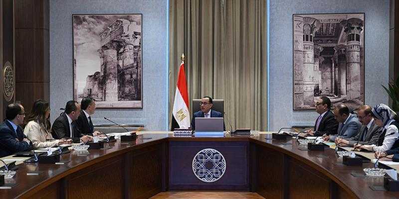 مدبولي يُوجه بإعداد قائمة بالفرص الاستثمارية للترويج لها خاصة في القطاع الصناعي