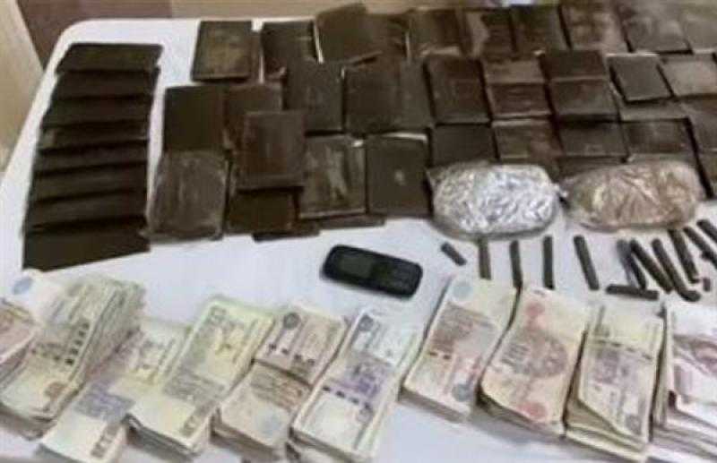حملات أمنية لضبط حائزي ومتجري المواد المخدرة والأسلحة النارية بأسوان