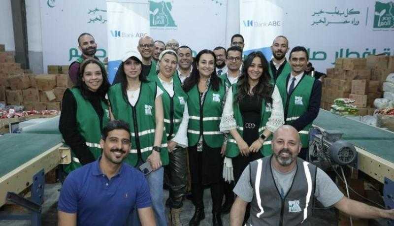 موظفو بنك ABC يشاركون مؤسسة مصر الخير في حملتي «إفطار صائم» و «إفطار قرية»