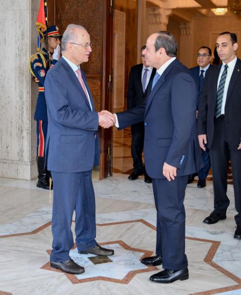 الرئيس السيسي يستقبل رئيس الوزراء الفلسطيني