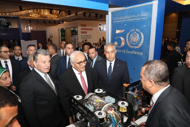 وزير التعليم: لا توجد مدرسة في مصر بلا رقابة.. والمناهج «أمن قومي»