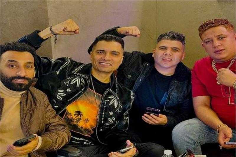 محام يهاجم بيكا وشاكوش وعمر كمال: إنتم ولا عضمة ولا حاجة